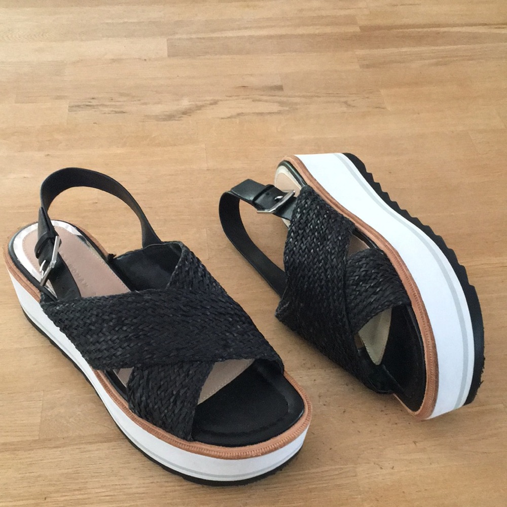 Zara Black Basket Weave  Platform Sandals size 9